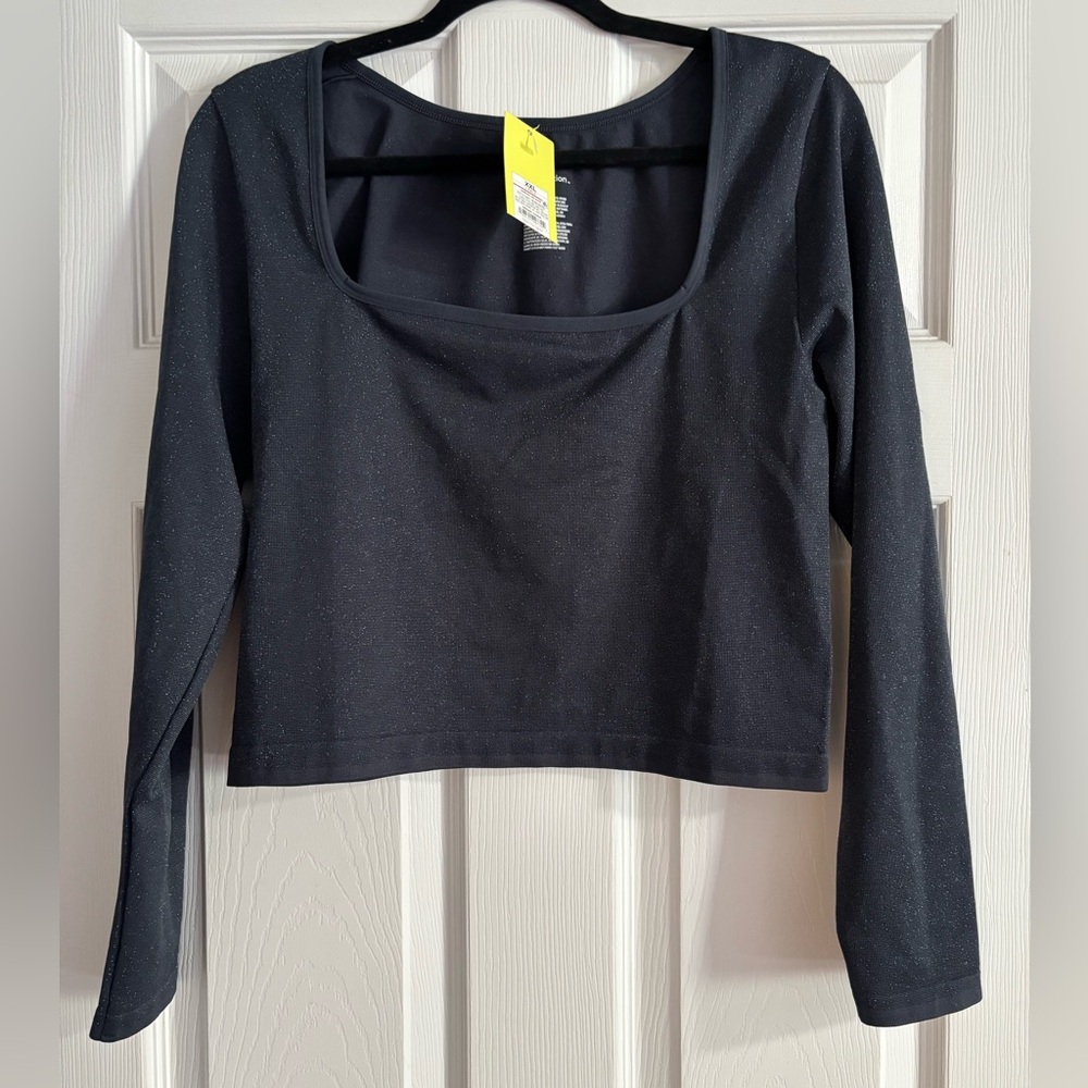 All in Motion grey blue crop Top XXL